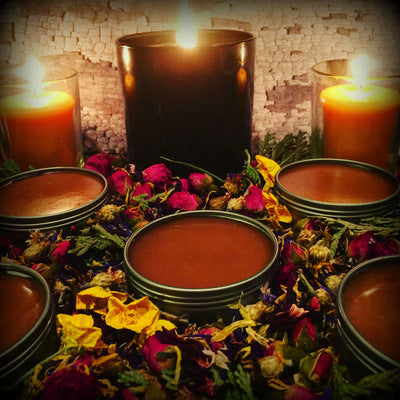 ¡Haga sus propias lociones deliciosas, ungüentos curativos y bálsamos labiales encantadores!