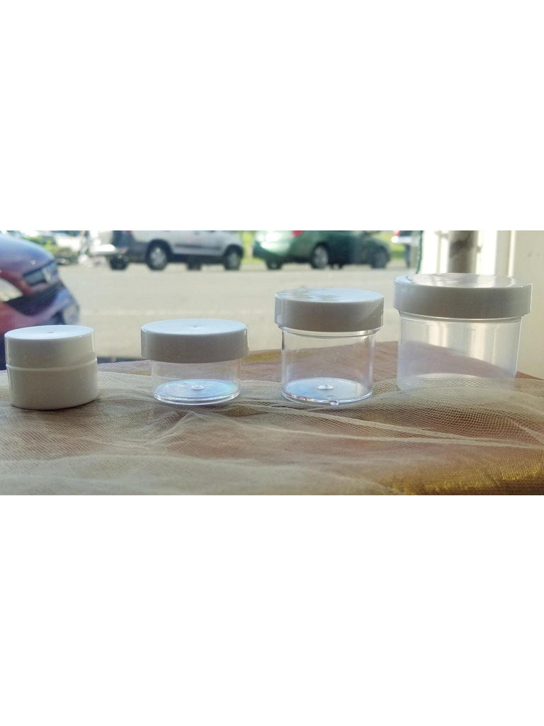 Pots de pommade en plastique transparent